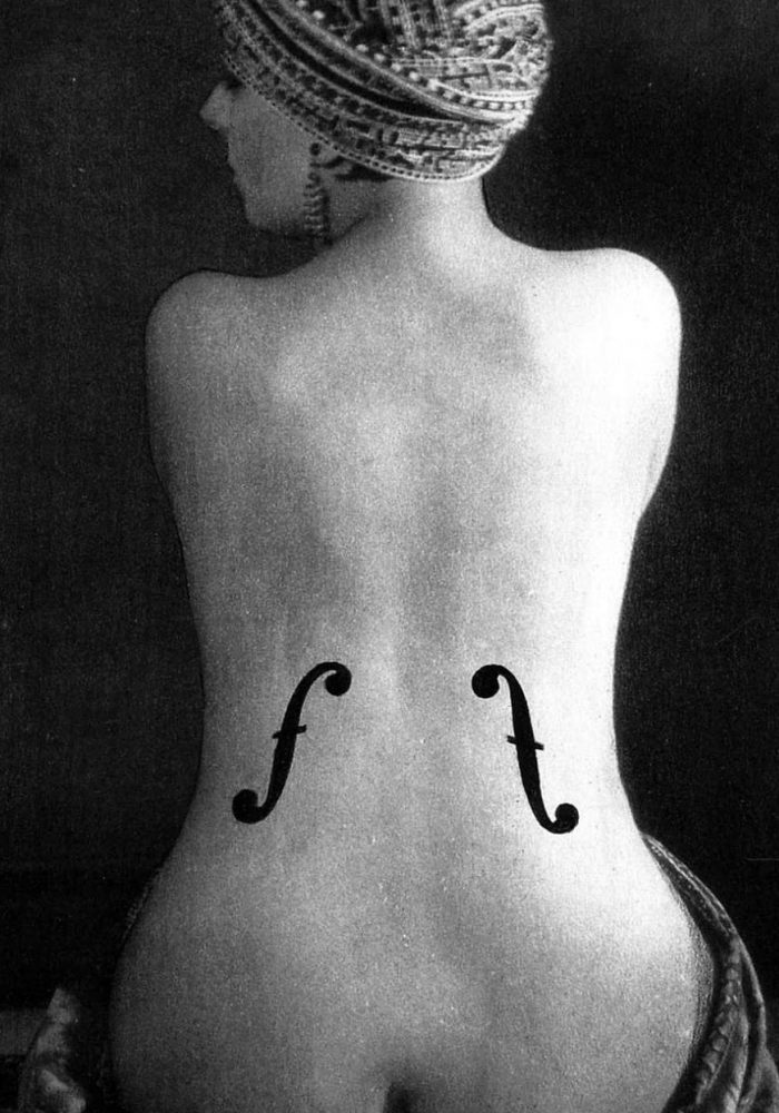 In The Shoes Of Le Violon D'Ingres