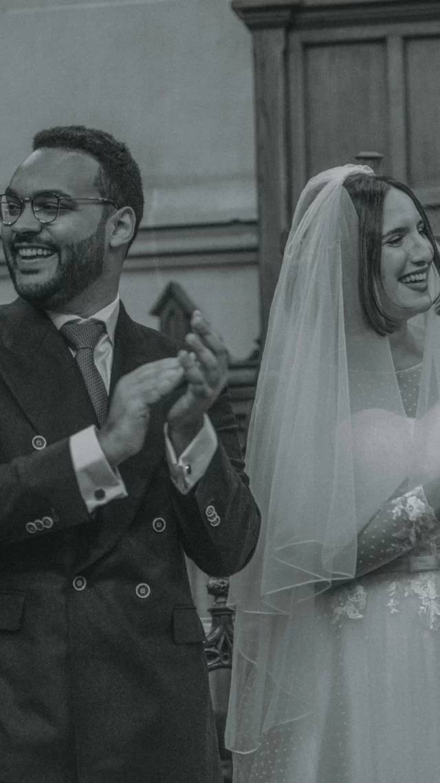 Ce que vous devez savoir sur le mariage avant de vous dire « Oui ! »

🤍 Vous ne serez pas toujours d’accord
J’ai longtemps pensé que dans un couple, il fallait toujours être au « diapason » et cela m’a souvent poussée à me soumettre à l’autre. L’expérience m’a appris que l’individualité (et non pas l’individualisme) faisait la richesse d’un couple.

🤍 Vous vous ennuierez
« J’aime avant tout m’ennuyer avec toi ». Ce sont les mots que mon mari a inscrits dans ses vœux. Et c’est justement dans ces moments de calme que nous avons compris être prêts à traverser cette vie ensemble.

🤍 Vous changerez
Et c’est tant mieux ! Vous changerez d’avis, d’aspirations, d’habitudes et c’est grâce à tous ces changements que vous marquerez de nouvelles étapes dans votre vie à deux. Pour le meilleur et pour le reste… 🙏🏻
.
.
.
@philippinesphotography_ 
@philippinesphotography.wedding 
#couplegoals #relationships #mariage #viedecouple #relationsamoureuses #love